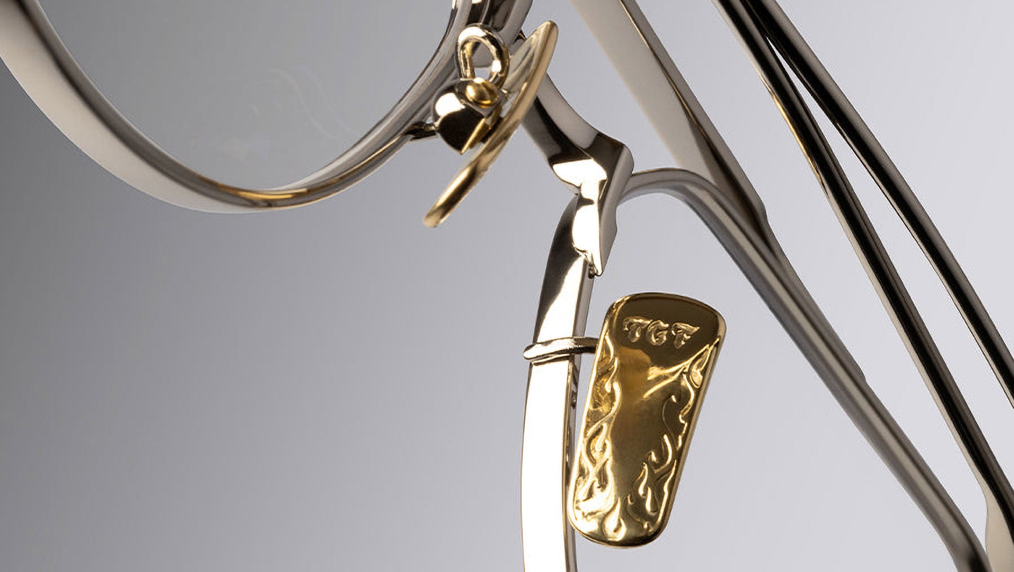 Lynott Optical 017 01